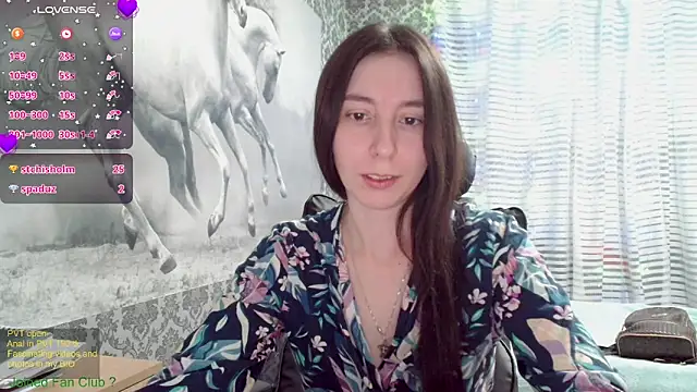 Snapshot of Wowpornoo chatting on 8, 2, 2025 Wowpornoo online show from 8, 2, 2025