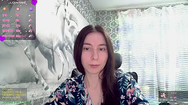 Snapshot of Wowpornoo chatting on 11, 2, 2025 Wowpornoo online show from 11, 2, 2025