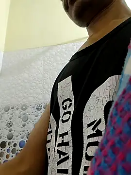 Snapshot of yashzae chatting on 20, 9, 2025 yashzae online show from 20, 9, 2025