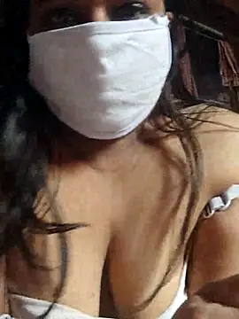 Snapshot of Love_Jenny chatting on 8, 5, 2026 Love Jenny online show from 8, 5, 2026