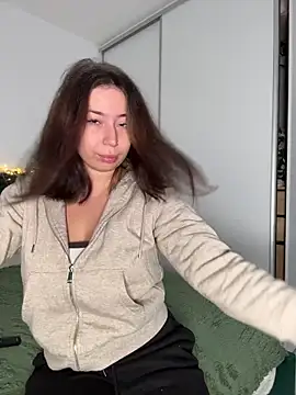 KimArts online show from 15, 10, 2025