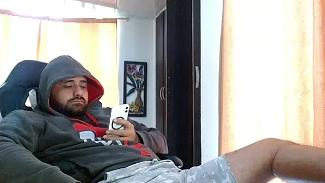 aronmiller404 online show from 6, 3, 2026