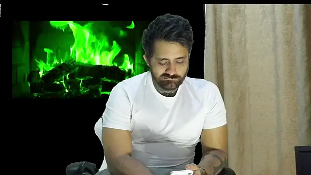 Snapshot of aronmiller404 chatting on 16, 5, 2026 aronmiller404 online show from 16, 5, 2026