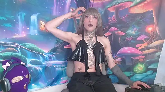 charlotbelucci  online show from 5, 2, 2025