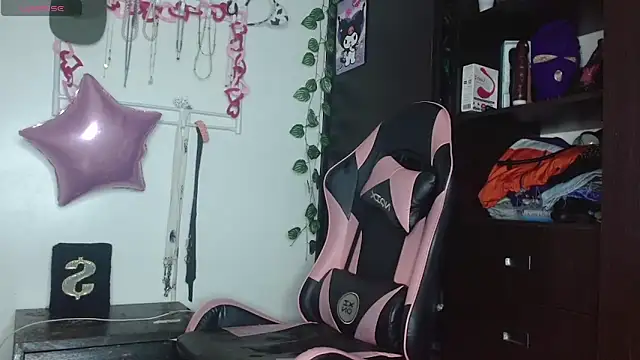 charlotbelucci  online show from 11, 3, 2026