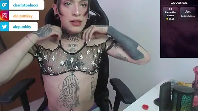 charlotbelucci  online show from 17, 10, 2025