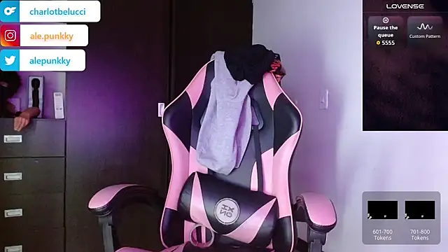 charlotbelucci  online show from 18, 11, 2025