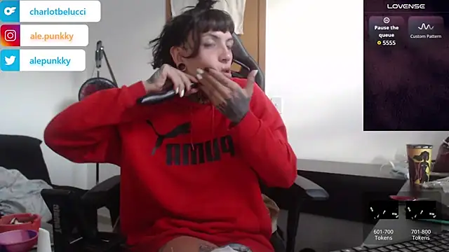 charlotbelucci  online show from 26, 10, 2025