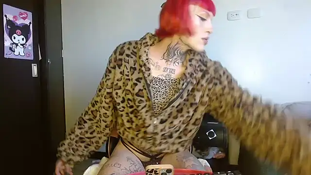 Snapshot of charlotbelucci_ chatting on 26, 4, 2026 charlotbelucci online show from 26, 4, 2026