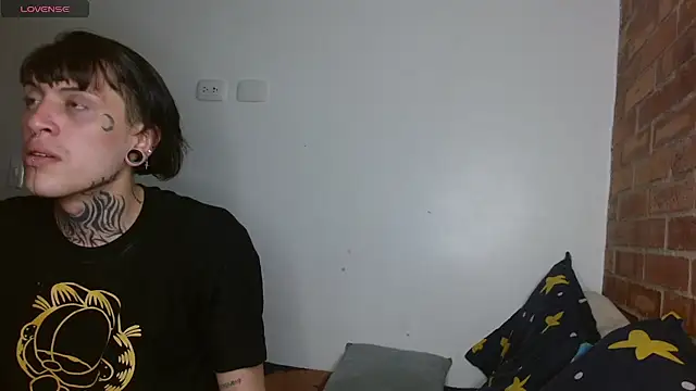 charlotbelucci  online show from 18, 12, 2025