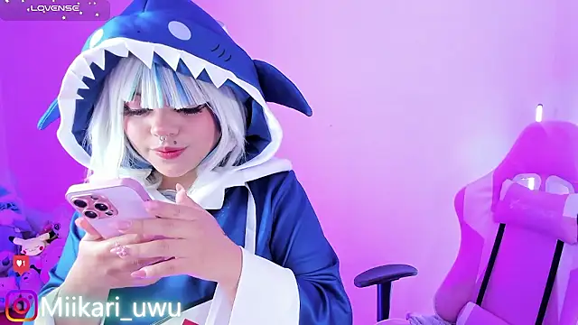 Ahri Elderwood online show from 13, 1, 2026
