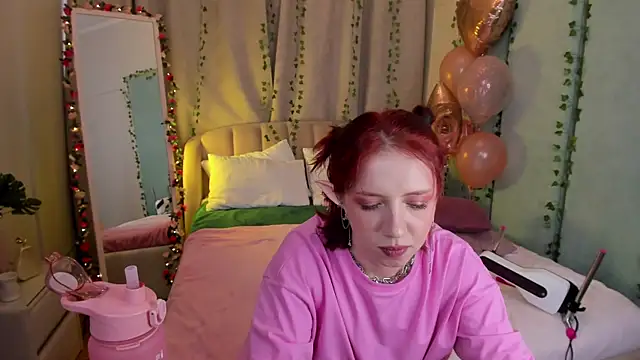 Love is Lola online show from 27, 2, 2025