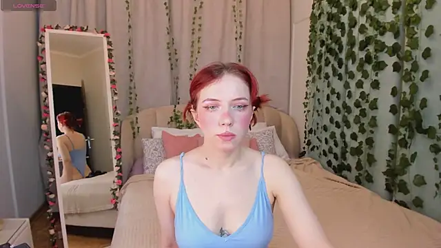 Love is Lola online show from 6, 11, 2025