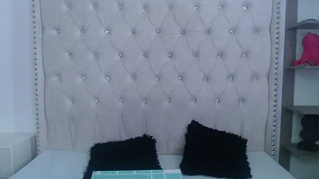 Abril Squirt online show from 1, 3, 2026