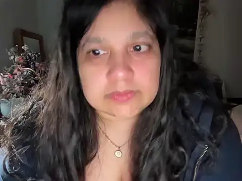 MelanieFawker online show from 24, 11, 2025