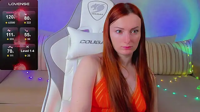 Snapshot of FlamyGold chatting on 12, 10, 2025 FlamyGold online show from 12, 10, 2025