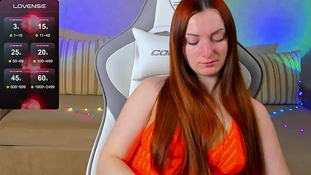 Snapshot of FlamyGold chatting on 19, 10, 2025 FlamyGold online show from 19, 10, 2025