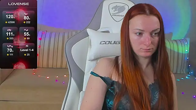 Snapshot of FlamyGold chatting on 11, 11, 2025 FlamyGold online show from 11, 11, 2025