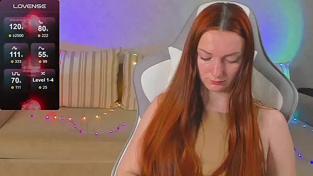 Snapshot of FlamyGold chatting on 5, 12, 2025 FlamyGold online show from 5, 12, 2025