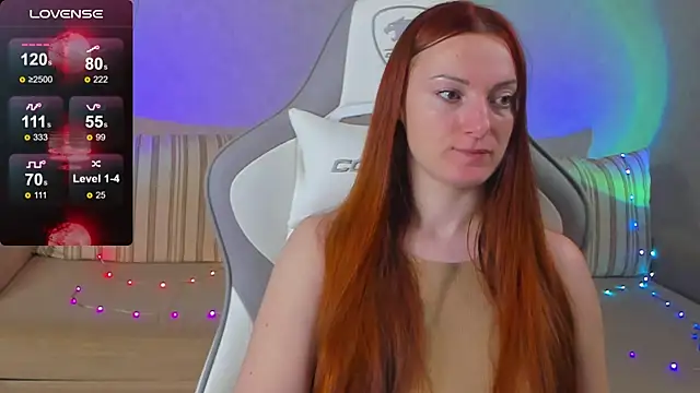 Snapshot of FlamyGold chatting on 8, 11, 2025 FlamyGold online show from 8, 11, 2025