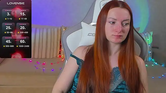 Snapshot of FlamyGold chatting on 17, 11, 2025 FlamyGold online show from 17, 11, 2025