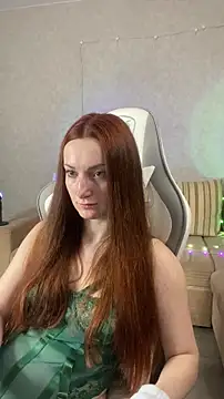 Snapshot of FlamyGold chatting on 5, 11, 2025 FlamyGold online show from 5, 11, 2025