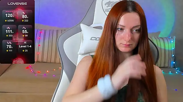 Snapshot of FlamyGold chatting on 28, 10, 2025 FlamyGold online show from 28, 10, 2025