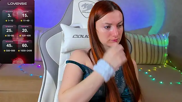 Snapshot of FlamyGold chatting on 20, 10, 2025 FlamyGold online show from 20, 10, 2025