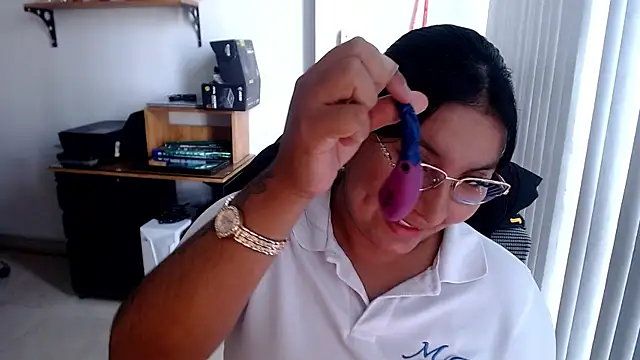 DyannaBloom online show from 4, 8, 2026