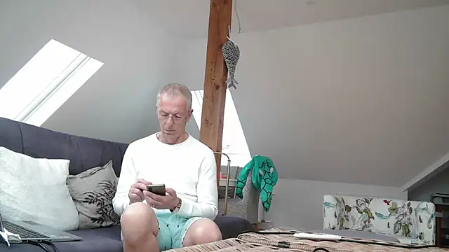 maxmueller321 online show from 29, 3, 2026