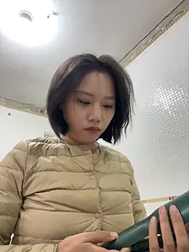 Eliza-E online show from 10, 3, 2026