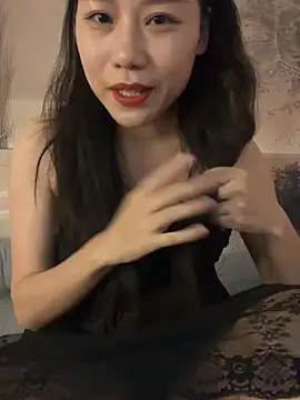 Eliza-E online show from 16, 12, 2025