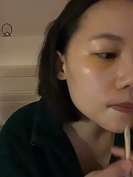 Eliza-E online show from 6, 2, 2026