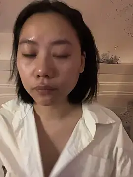 Eliza-E online show from 1, 2, 2026