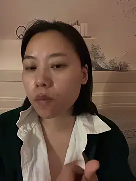 Eliza-E online show from 5, 2, 2026