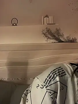 Eliza-E online show from 6, 2, 2026