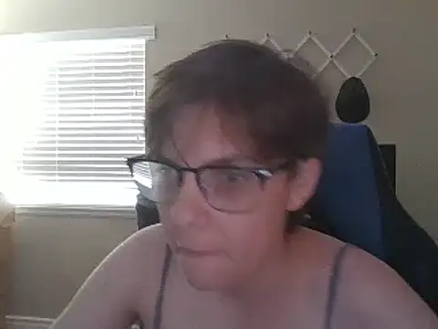 Snapshot of KaliSnow199623 chatting on 4, 2, 2025 KaliSnow199623 online show from 4, 2, 2025