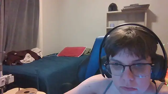 KaliSnow199623 online show from 4, 11, 2025