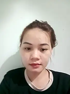 Snapshot of Ngoc-Trinh chatting on 16, 1, 2025 Ngoc-Trinh online show from 16, 1, 2025
