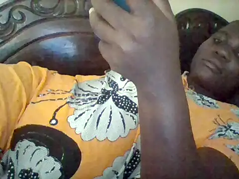 missarpie online show from 21, 4, 2026