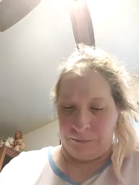 Snapshot of Icedcoffee2024 chatting on 22, 3, 2025 Icedcoffee2024 online show from 22, 3, 2025