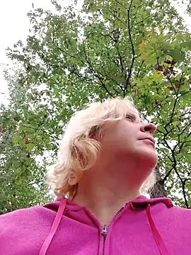 Snapshot of Icedcoffee2024 chatting on 7, 10, 2025 Icedcoffee2024 online show from 7, 10, 2025