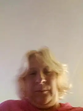 Snapshot of Icedcoffee2024 chatting on 17, 10, 2025 Icedcoffee2024 online show from 17, 10, 2025