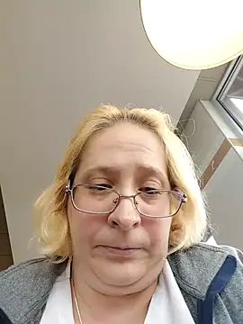 Snapshot of Icedcoffee2024 chatting on 22, 10, 2025 Icedcoffee2024 online show from 22, 10, 2025