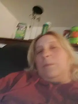 Snapshot of Icedcoffee2024 chatting on 21, 11, 2025 Icedcoffee2024 online show from 21, 11, 2025