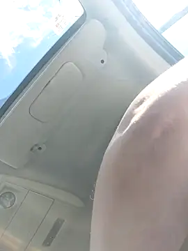 Snapshot of Icedcoffee2024 chatting on 23, 10, 2025 Icedcoffee2024 online show from 23, 10, 2025