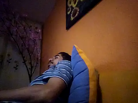 Angel Coronel online show from 4, 12, 2024