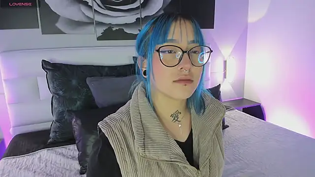 sofi bakerr online show from 4, 12, 2025