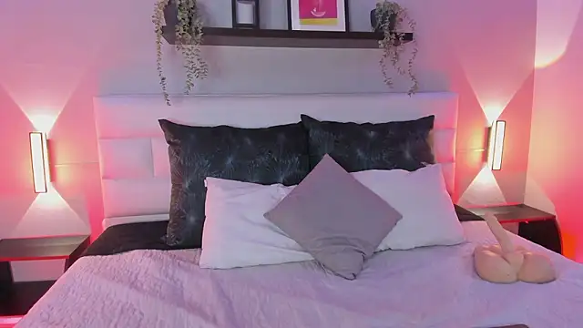 sofi bakerr online show from 12, 3, 2026