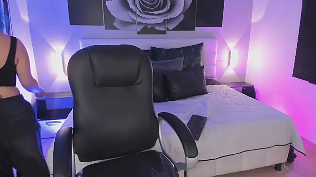 sofi bakerr online show from 17, 10, 2025